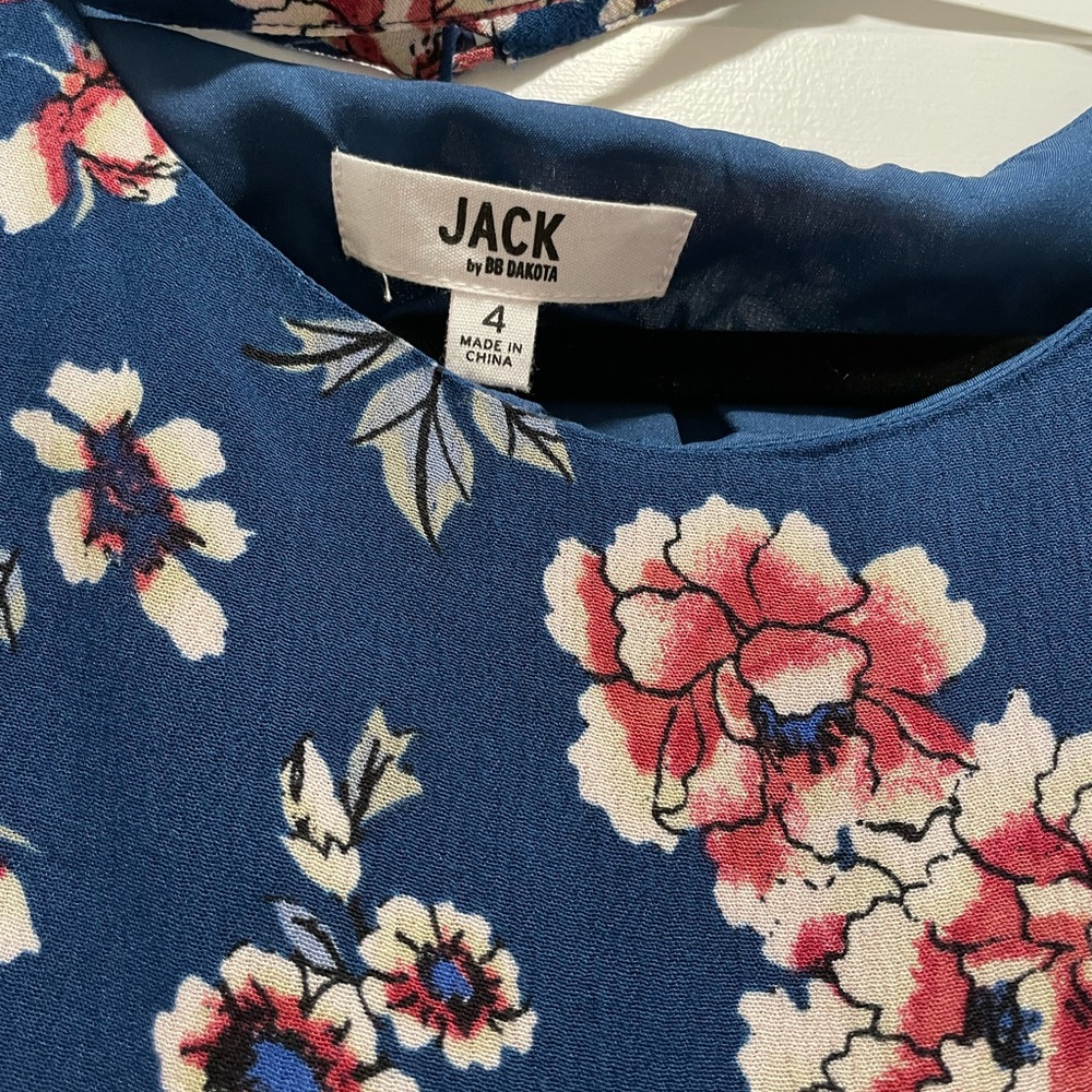 Jack by BB Dakota Floral Dress - Picture 7 of 8